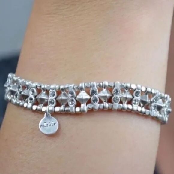 Stella & Dot Arrison Stretch Bracelet Silver - Picture 3 of 5